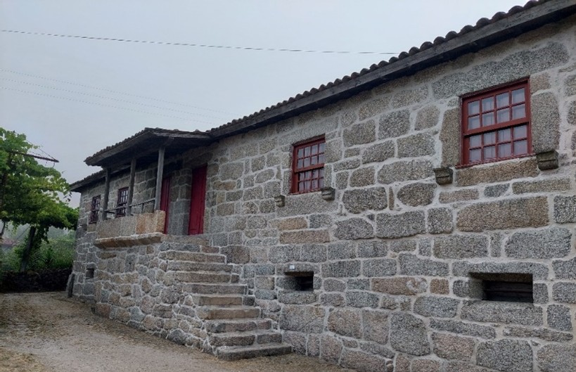 Foto de Amaro C. Silva em 17-07-2025
Fachada principal da Casa de Covide.